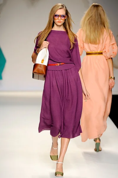 Look 24